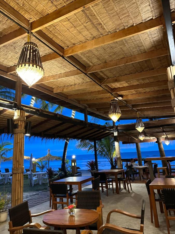 Noble House Beach Resort Koh Lanta Bagian luar foto