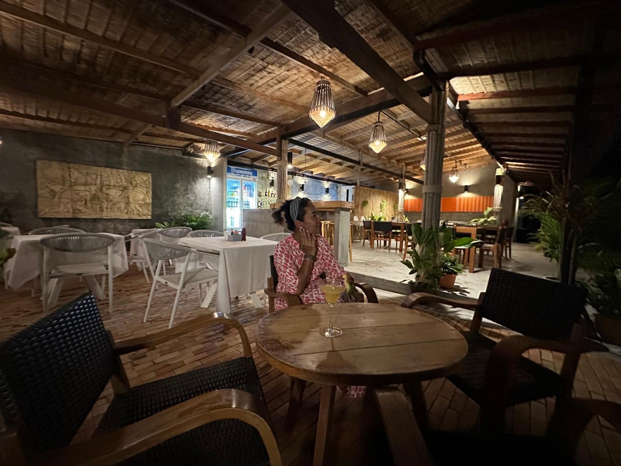 Noble House Beach Resort Koh Lanta Bagian luar foto