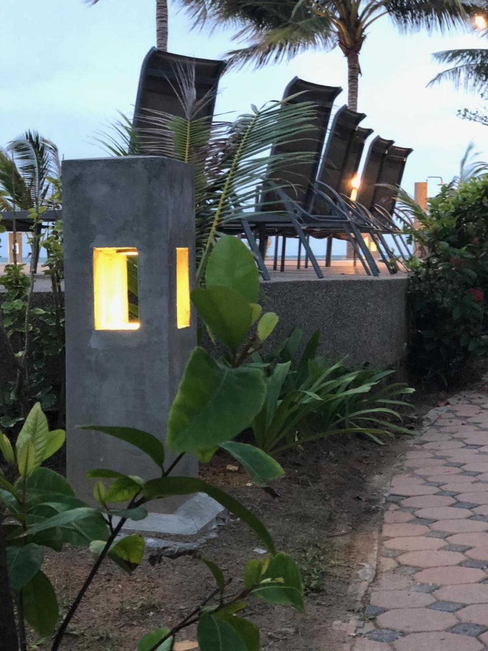 Noble House Beach Resort Koh Lanta Bagian luar foto