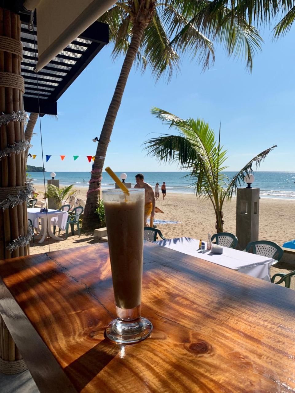 Noble House Beach Resort Koh Lanta Bagian luar foto
